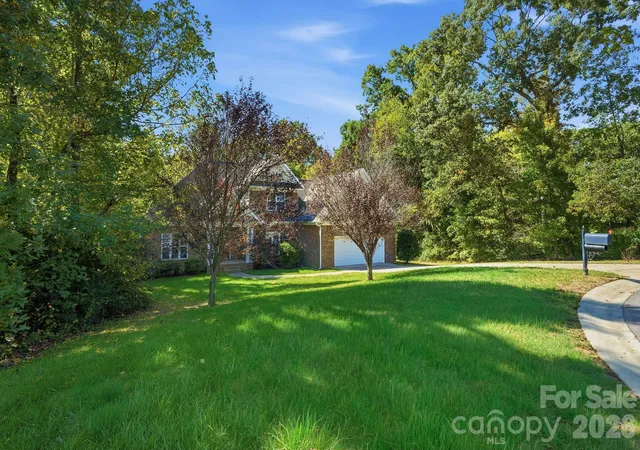 Photo 3 of Single family home for sale at 3907 Longpond Ln, Monroe, NC 28110 | MLS# 4433460 | Listing updated on 2026-10-15