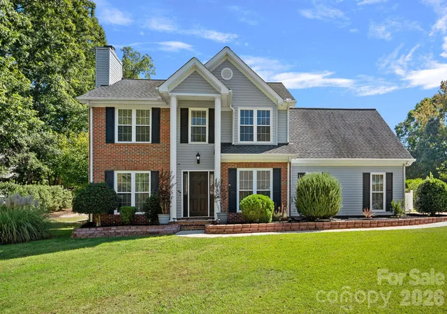 Photo 1 of Single family home for sale at 8004 Rachel Ct, Waxhaw, NC 28173 | MLS# 4433467 | Listing updated on 2026-10-16