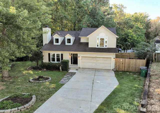 Photo 1 of Single family home for sale at 5418 Groveton Ct #55, Charlotte, NC 28269 | MLS# 4433479 | Listing updated on 2026-10-27