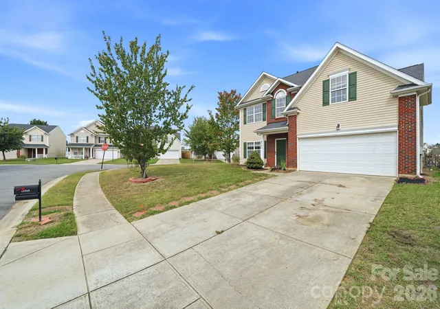 Photo 1 of Single family home for sale at 16342 Hayfield Rd, Charlotte, NC 28213 | MLS# 4433485 | Listing updated on 2026-10-27