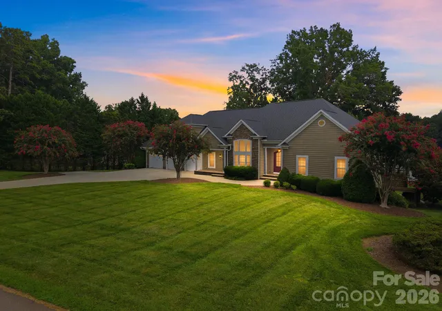 Photo 1 of Single family home for sale at 162 Sagemore Rd, Mooresville, NC 28117 | MLS# 4433487 | Listing updated on 2026-10-10