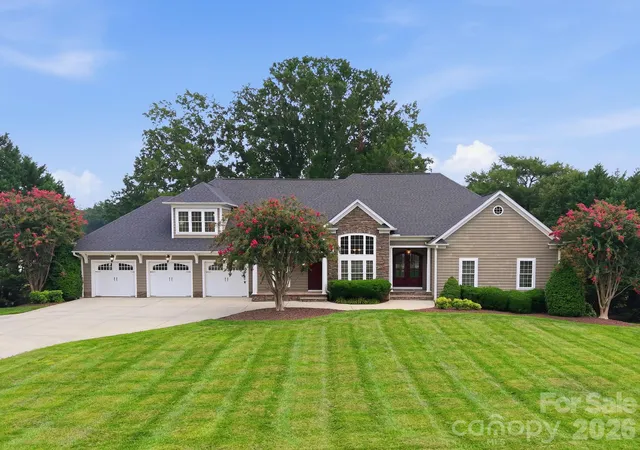Photo 3 of Single family home for sale at 162 Sagemore Rd, Mooresville, NC 28117 | MLS# 4433487 | Listing updated on 2026-10-10