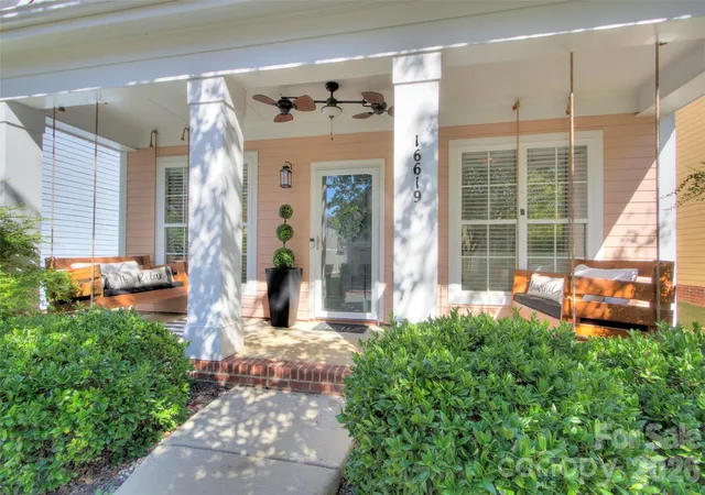 Photo 1 of Single family home for sale at 16619 Spruell St, Huntersville, NC 28078 | MLS# 4433495 | Listing updated on 2026-10-24