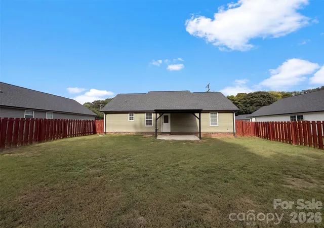 Photo 4 of Single family home for sale at 335 Odell Dr NW, Concord, NC 28025 | MLS# 4433505 | Listing updated on 2026-10-11