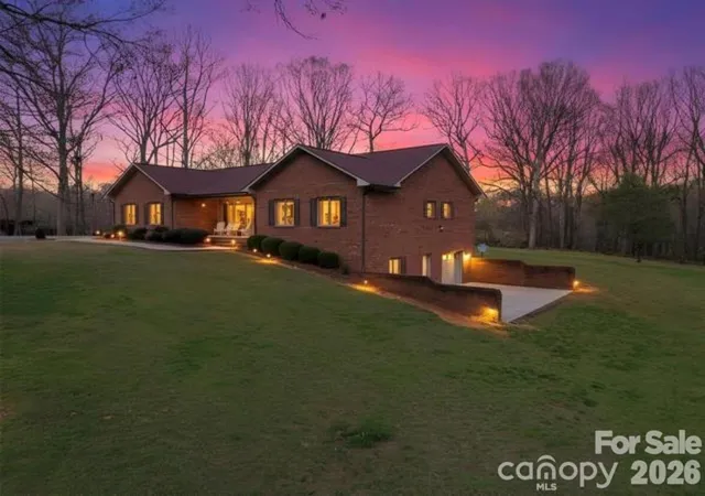 Photo 2 of Single family home for sale at 328 Davidson Ct, Taylorsville, NC 28681 | MLS# 4433508 | Listing updated on 2026-10-15
