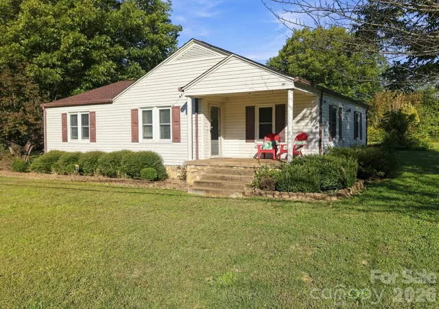Photo 2 of Single family home for sale at 3770 Dry Ponds Rd, Granite Falls, NC 28630 | MLS# 4433509 | Listing updated on 2026-10-16