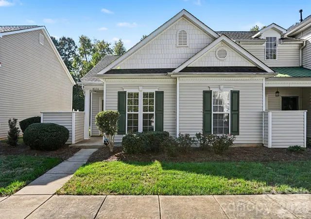 Townhouse for sale at 8334 Carob Tree Ln, Charlotte, NC 28215 | MLS# 4433517 | Listing updated on 2026-10-23