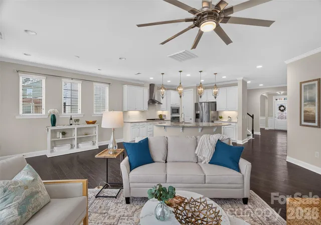 Photo 3 of Single family home for sale at 17511 Austins Crk Dr, Charlotte, NC 28278 | MLS# 4433529 | Listing updated on 2026-10-10