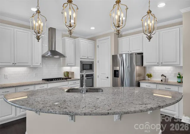 Photo 4 of Single family home for sale at 17511 Austins Crk Dr, Charlotte, NC 28278 | MLS# 4433529 | Listing updated on 2026-10-10