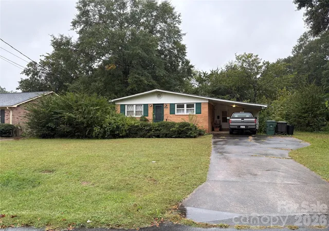Single family home for sale at 1622 Fairfield Dr, Gastonia, NC 28054 | MLS# 4433538