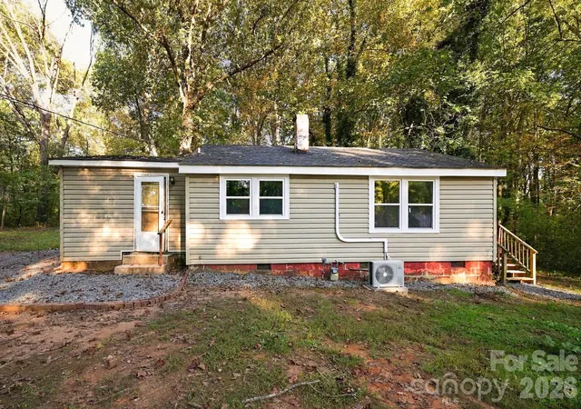 Single family home for sale at 1521 10th Street, Statesville, NC 28677 | MLS# 4433543
