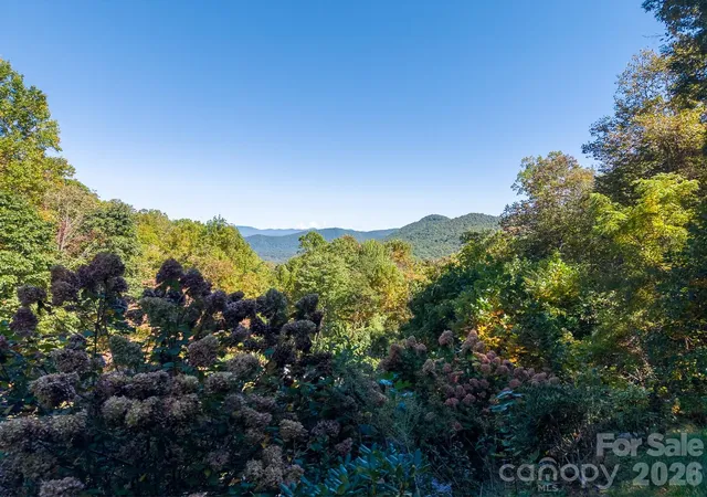 Photo 21 of Single family home for sale at 185 Paseos Dr, Cullowhee, NC 28723 | MLS# 4433552 | Listing updated on 2026-10-20