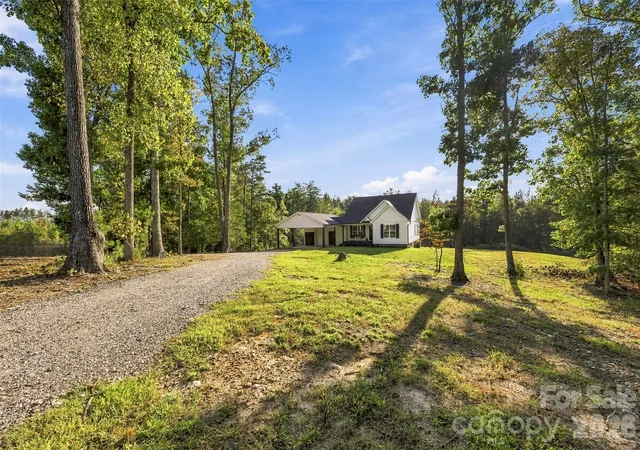 Photo 2 of Single family home for sale at 4539 Highway 97, Hickory Grove, SC 29717 | MLS# 4433555 | Listing updated on 2026-10-20