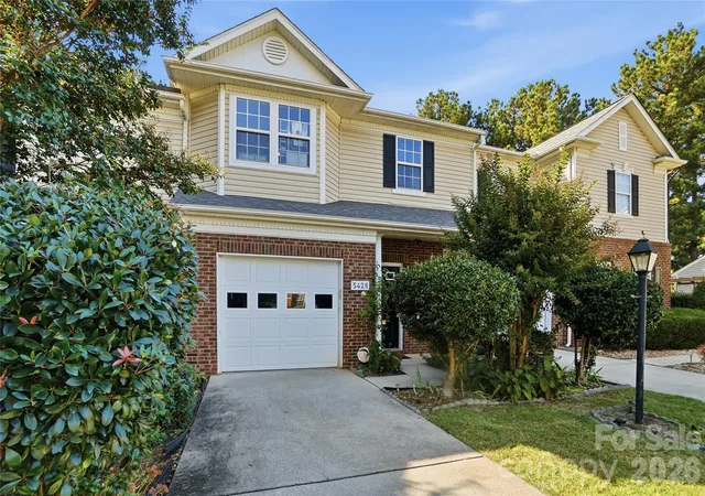 Photo 2 of Townhouse for sale at 5426 Johnston Ml Ct, Charlotte, NC 28269 | MLS# 4433561 | Listing updated on 2026-10-13
