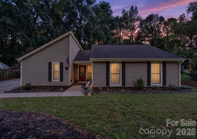 Photo 2 of Single family home for sale at 4506 Woods End Ln, Charlotte, NC 28277 | MLS# 4433603 | Listing updated on 2026-10-17