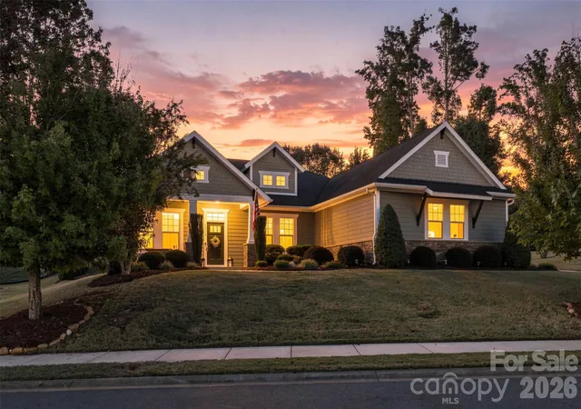 Photo 3 of Single family home for sale at 1339 Kings Btm Dr, Fort Mill, SC 29715 | MLS# 4433607 | Listing updated on 2026-10-17