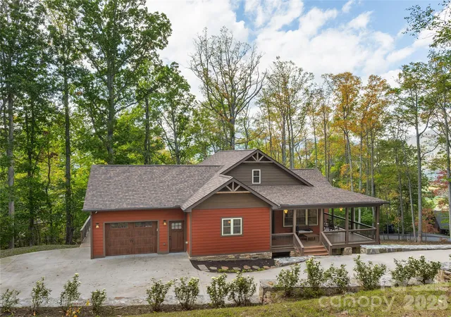 Photo 1 of Single family home for sale at 501 Sugar Maple Ln, Asheville, NC 28805 | MLS# 4433639 | Listing updated on 2026-10-20