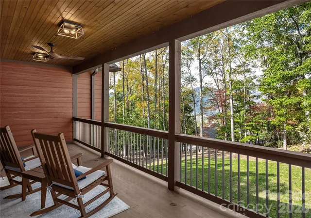 Photo 2 of Single family home for sale at 501 Sugar Maple Ln, Asheville, NC 28805 | MLS# 4433639 | Listing updated on 2026-10-20