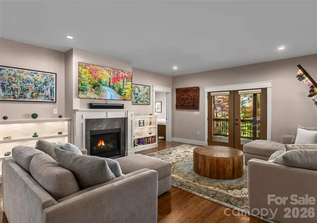 Photo 4 of Single family home for sale at 501 Sugar Maple Ln, Asheville, NC 28805 | MLS# 4433639 | Listing updated on 2026-10-20