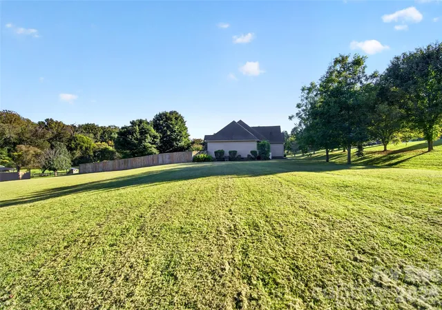 Photo 3 of Single family home for sale at 125 Round Tuit Ln, Mount Ulla, NC 28125 | MLS# 4433640 | Listing updated on 2026-10-30
