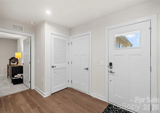 Photo 2 of Single family home for sale at 4208 Jones Crk Ln #192, Charlotte, NC 28215 | MLS# 4433644 | Listing updated on 2026-10-30