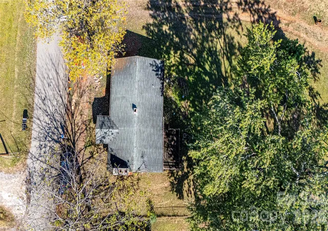 Photo 3 of Single family home for sale at 139 Brickyard Rd, Asheville, NC 28806 | MLS# 4433645 | Listing updated on 2026-10-21
