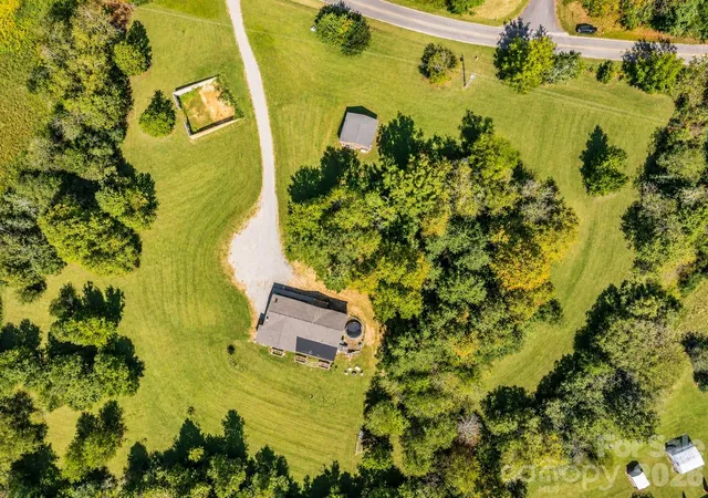 Photo 3 of Single family home for sale at 1805 Wehutty Rd, Murphy, NC 28906 | MLS# 4433647 | Listing updated on 2026-10-30