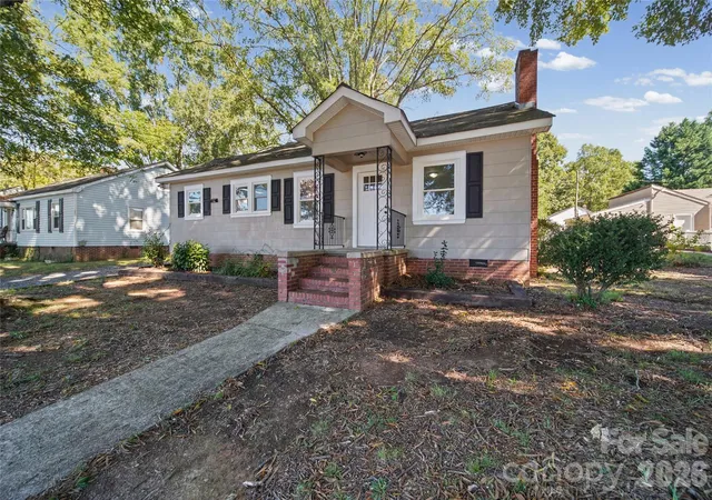 Photo 2 of Single family home for sale at 215 Arey Ave, Albemarle, NC 28001 | MLS# 4433652 | Listing updated on 2026-10-13
