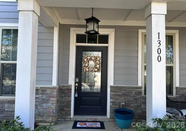 Photo 2 of Single family home for sale at 1300 Oakhurst Dr, Waxhaw, NC 28173 | MLS# 4433657 | Listing updated on 2026-10-19