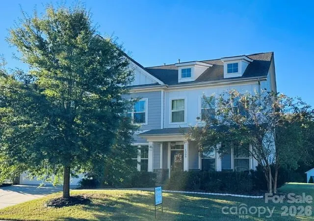 Photo 3 of Single family home for sale at 1300 Oakhurst Dr, Waxhaw, NC 28173 | MLS# 4433657 | Listing updated on 2026-10-19
