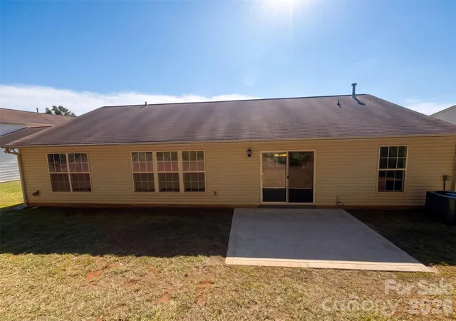 Photo 4 of Single family home for sale at 2094 Chapel Crk Rd SW, Concord, NC 28025 | MLS# 4433678 | Listing updated on 2026-10-11