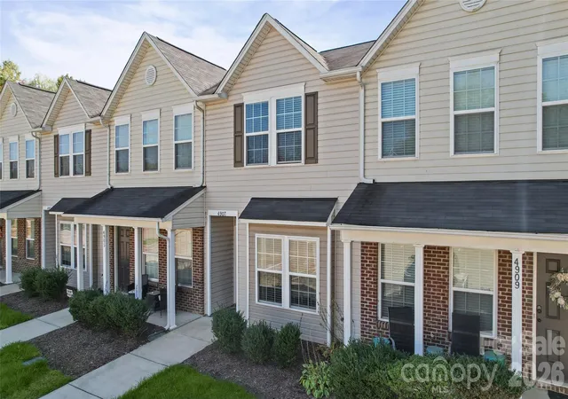 Townhouse for sale at 4907 Potter Rd, Matthews, NC 28104 | MLS# 4433686