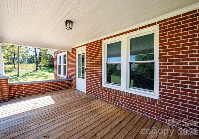 Photo 1 of Single family home for sale at 2401 Nc 181 Rd, Morganton, NC 28655 | MLS# 4433694 | Listing updated on 2026-10-26