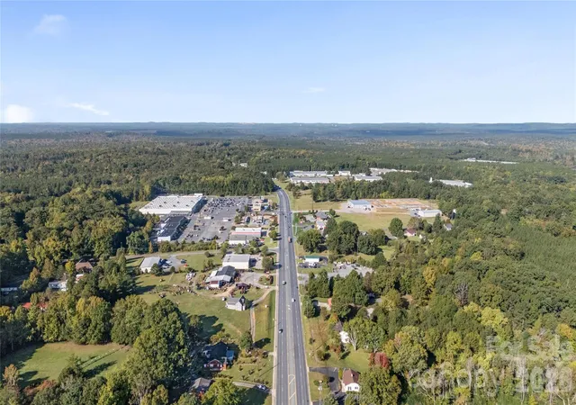 Photo 4 of Single family home for sale at 2340 E Nc 24/27 Rd, Biscoe, NC 27209 | MLS# 4433696 | Listing updated on 2026-10-17