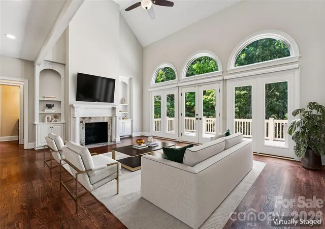 Photo 4 of Single family home for sale at 16516 Riverpointe Dr, Charlotte, NC 28278 | MLS# 4433714 | Listing updated on 2026-10-17