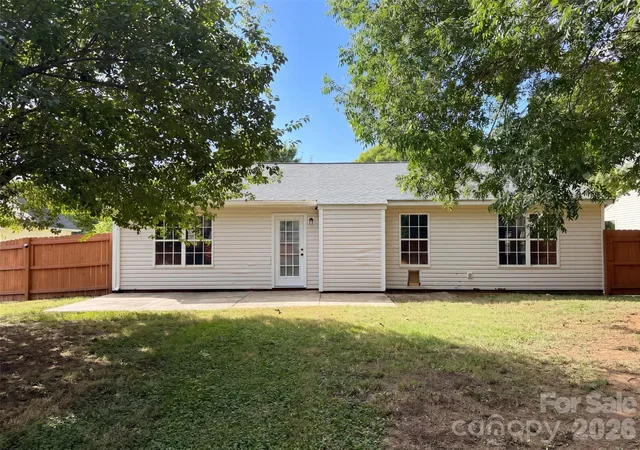 Photo 4 of Single family home for sale at 3760 Sedgewick Dr SW, Concord, NC 28027 | MLS# 4433716 | Listing updated on 2026-10-12