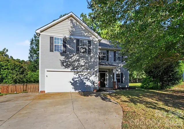 Photo 1 of Single family home for sale at 2321 Grayson Pkwy, Monroe, NC 28110 | MLS# 4433720 | Listing updated on 2026-10-14