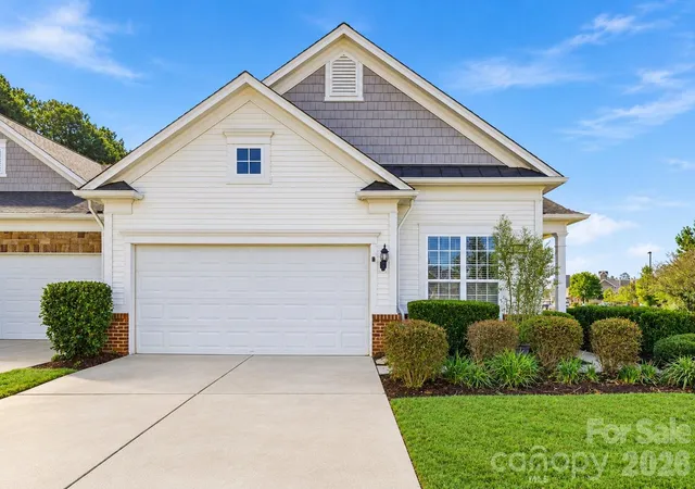 Photo 1 of Townhouse for sale at 2047 Sweetleaf Dr, Fort Mill, SC 29707 | MLS# 4433737 | Listing updated on 2026-10-19