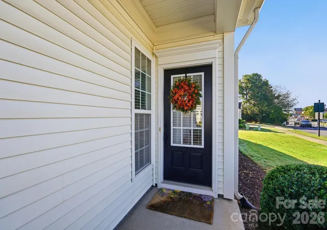 Photo 2 of Townhouse for sale at 2047 Sweetleaf Dr, Fort Mill, SC 29707 | MLS# 4433737 | Listing updated on 2026-10-19
