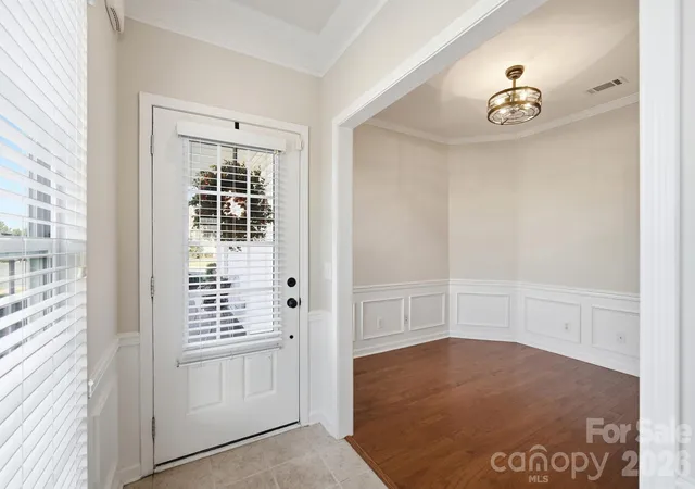 Photo 3 of Townhouse for sale at 2047 Sweetleaf Dr, Fort Mill, SC 29707 | MLS# 4433737 | Listing updated on 2026-10-19