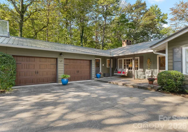 Photo 3 of Single family home for sale at 69 Eargle Rd, Tryon, NC 28782 | MLS# 4433738 | Listing updated on 2026-10-20