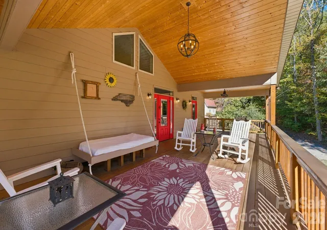 Photo 4 of Single family home for sale at 151 High Grv Pkwy, Whittier, NC 28789 | MLS# 4433744 | Listing updated on 2026-10-28