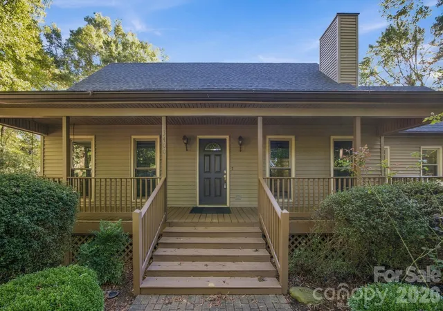 Photo 1 of Single family home for sale at 3400 Jonesberry Rd, Matthews, NC 28105 | MLS# 4433749 | Listing updated on 2026-10-27