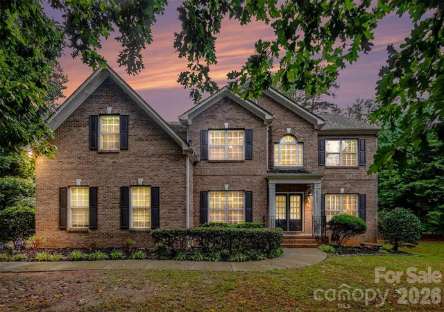 Photo 1 of Single family home for sale at 5221 Turkey Oak Dr, Mint Hill, NC 28227 | MLS# 4433763 | Listing updated on 2026-10-16
