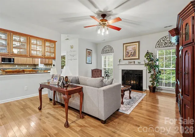 Photo 4 of Single family home for sale at 5221 Turkey Oak Dr, Mint Hill, NC 28227 | MLS# 4433763 | Listing updated on 2026-10-16