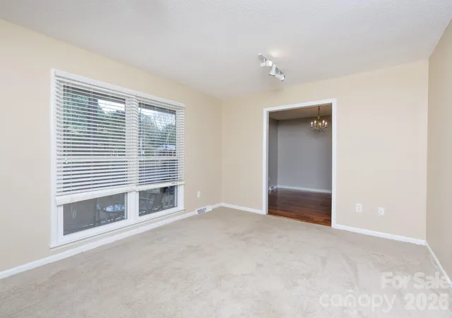 Photo 3 of Single family home for sale at 1991 Huntington Pl, Rock Hill, SC 29732 | MLS# 4433767 | Listing updated on 2026-10-13