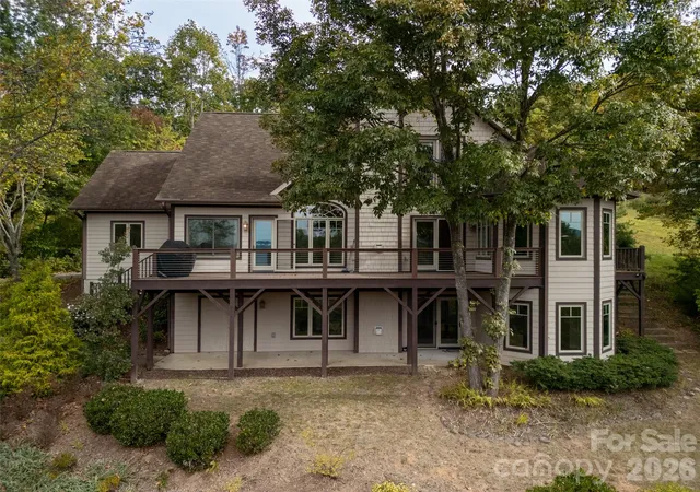 Photo 3 of Single family home for sale at 142 Twin Cts Dr, Weaverville, NC 28787 | MLS# 4433768 | Listing updated on 2026-10-26