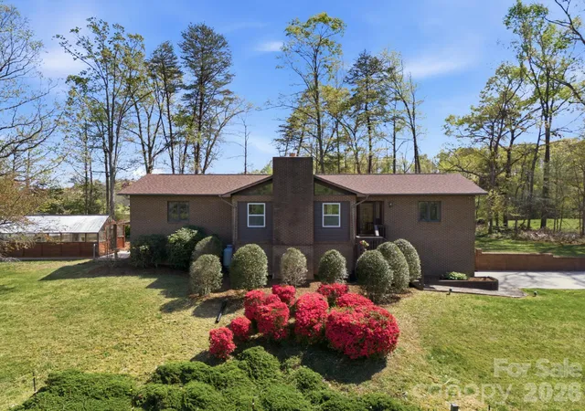 Photo 2 of House for sale at 573 & 577 Randolph Rd, Marion, NC 28752 | MLS# 4433771 | Listing updated on 2026-10-12