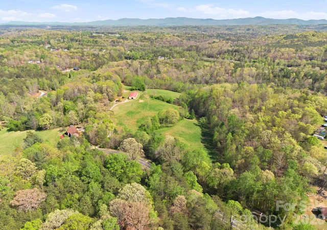 Photo 4 of House for sale at 573 & 577 Randolph Rd, Marion, NC 28752 | MLS# 4433771 | Listing updated on 2026-10-12