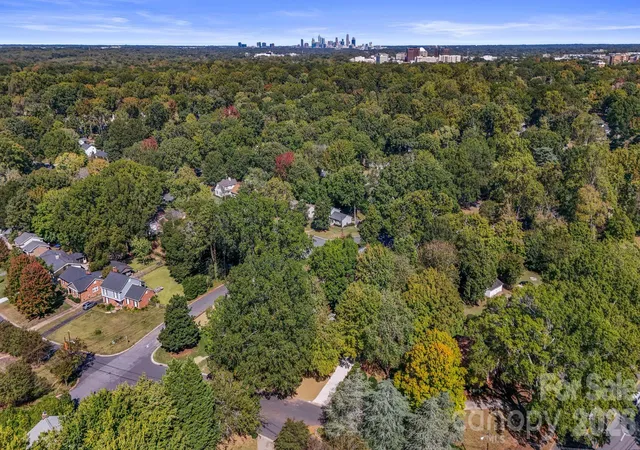 Photo 2 of Single family home for sale at 4315 Chandworth Rd, Charlotte, NC 28210 | MLS# 4433793 | Listing updated on 2026-10-23